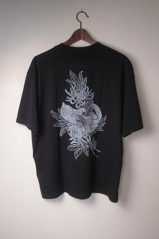 Petals & Paws Organic T-Shirt in Black